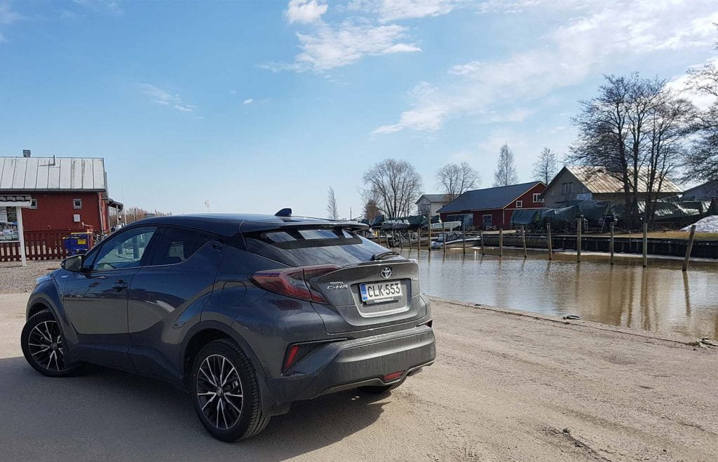 Koeajossa uuden sukupolven Toyota Koeajossa uuden sukupolven Toyota