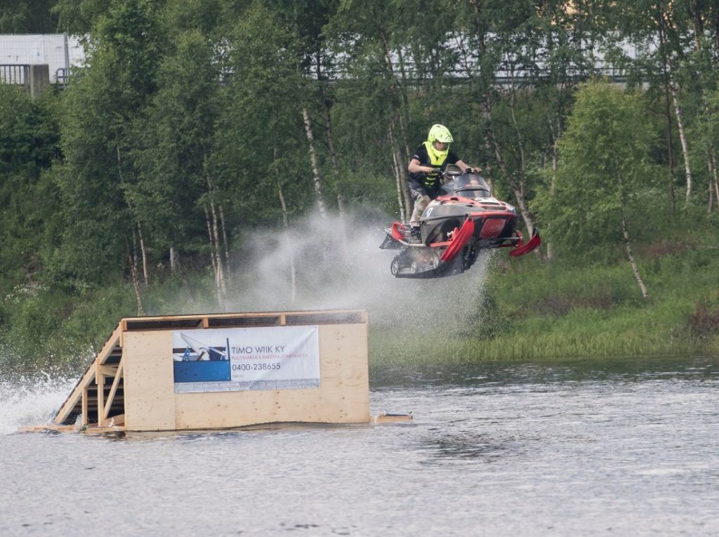 Viikonlopun Motorsport-tärpit: Watercrossin SM-sarja käyntiin, SM-pistetaistot jatkuvat useissa lajeissa