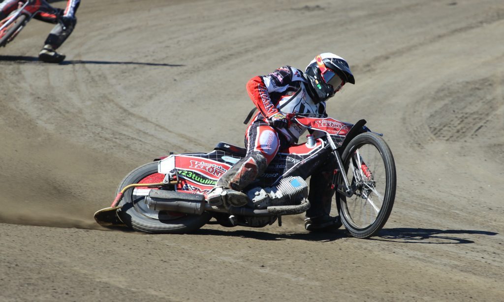 Viikonlopun tärpit: Speedwayn alle 19-vuotiaiden EM-kilpailut Varkaudessa - mestaruuksia katkolla SM-sarjoissa