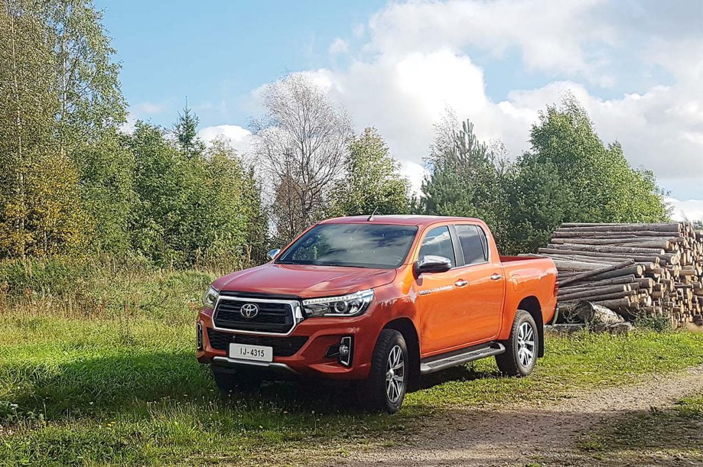 Miksi Toyota Hilux on niin suosittu? Miksi Toyota Hilux on niin suosittu?