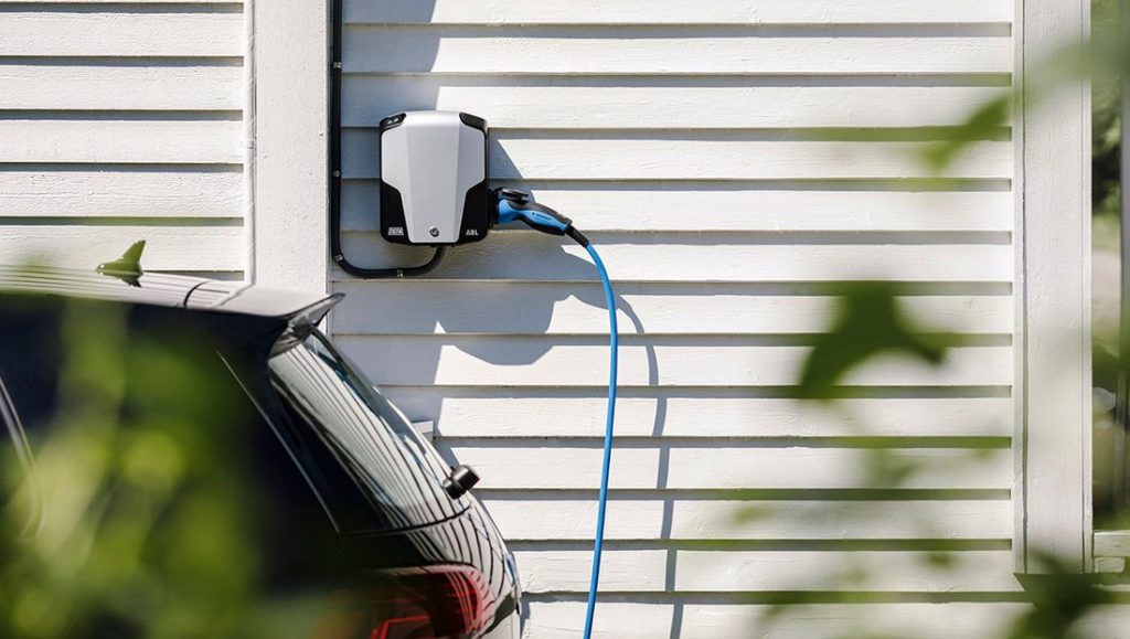 Näin valitset parhaan laturin sähköautollesi Näin valitset parhaan laturin sähköautollesi