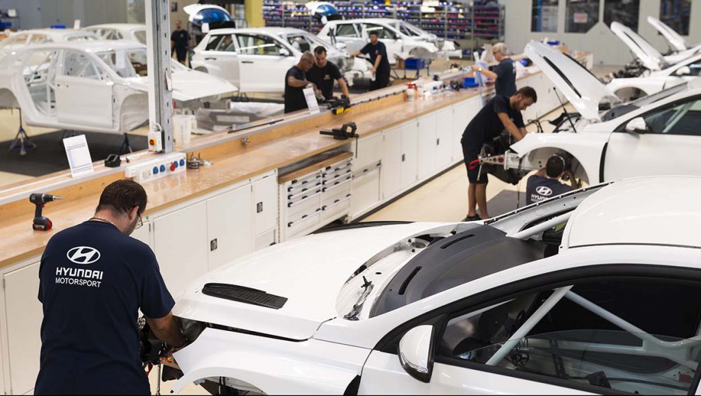 Hyundai Motorsport: Puhtaalta pöydältä mestariksi Hyundai Motorsport: Puhtaalta pöydältä mestariksi